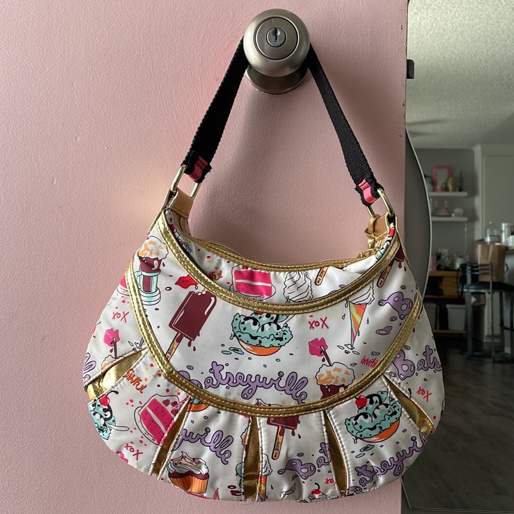 Y2K SM hobo sweet treats white Betsey Johnson Betseyville shoulder bag - Picture 9 of 13
